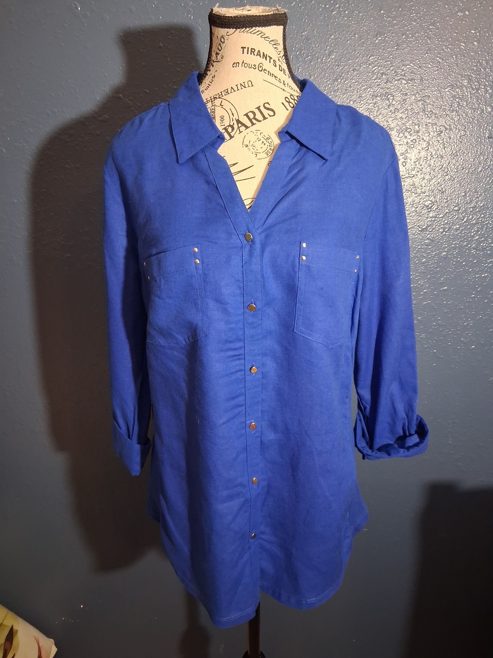 NWT Emily Daniels Royal Blue Breathable Button Down Tunic Shirt L